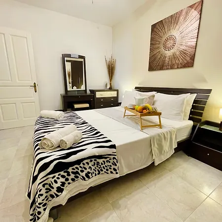 Seafront With Panoramic Ocean Views Apartamento