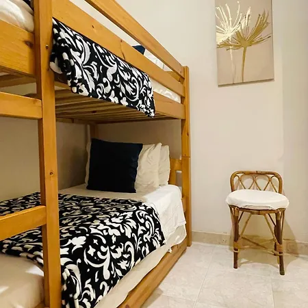 Welcome Families Beachfront With Ocean Views