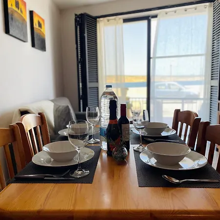 Welcome Families Beachfront With Ocean Views * Mellieħa